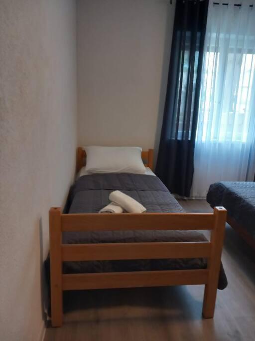 Apartment Dora-100M From The Central Beach Makarska Exterior photo