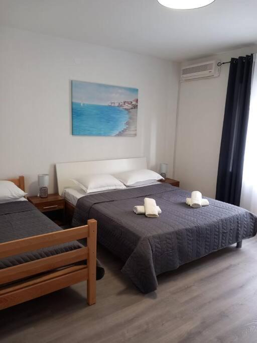 Apartment Dora-100M From The Central Beach Makarska Exterior photo